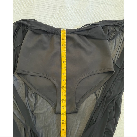 Silence + Noise (Urban Outfitters) -medium black sheer open split skirt w/bottom - Picture 8 of 11